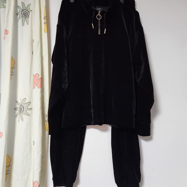 프로스펙스 블랙 벨벳 트레이닝복 세트95/80(L)