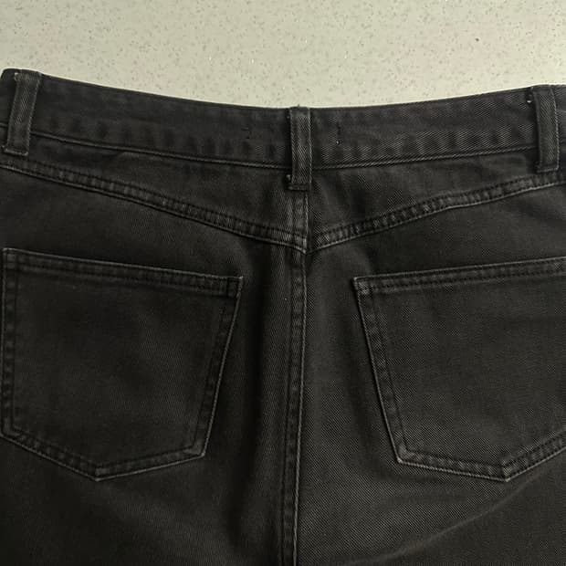 아모멘토 부츠컷 데님