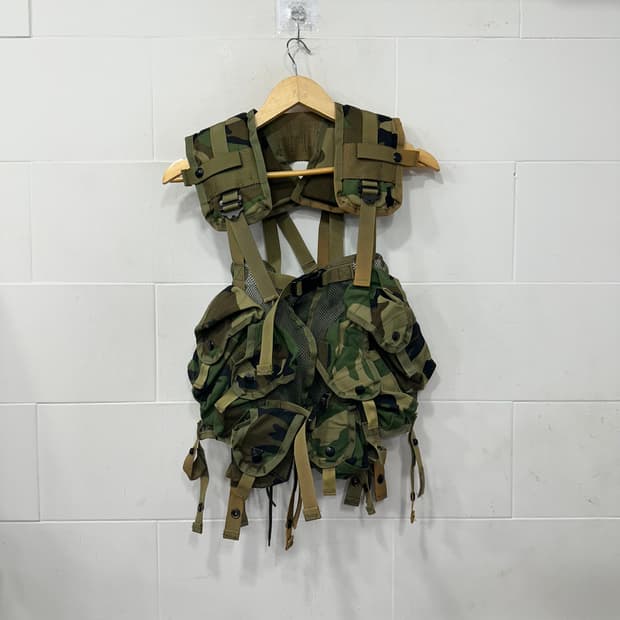 미군 우드랜드 전술 조끼
