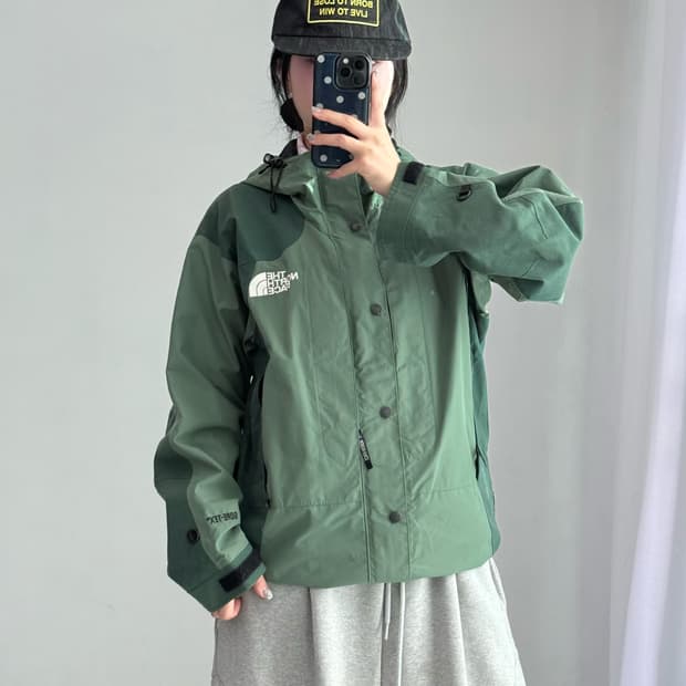 노스페이스 그린 바람막이