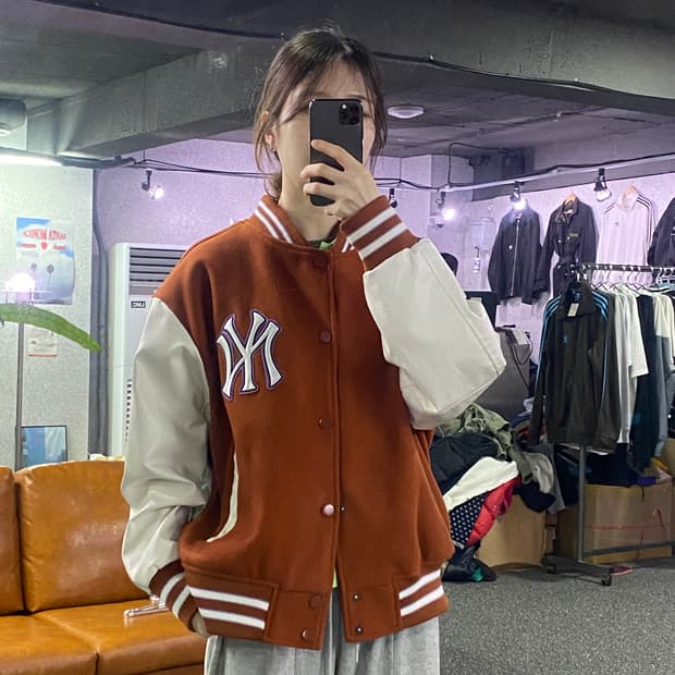 MLB 뉴욕양키스 브라운 바시티 자켓 B2010