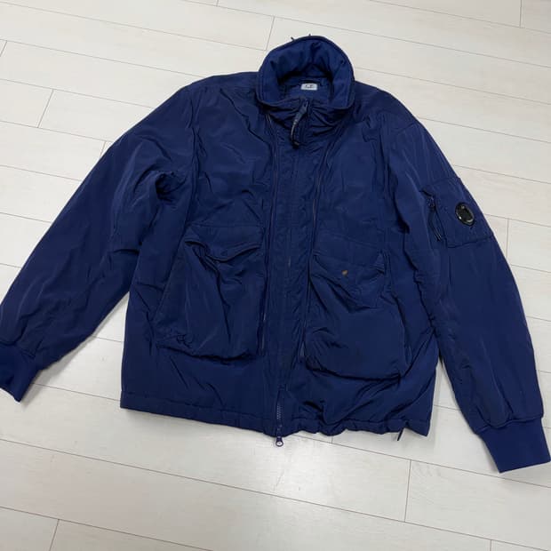 cp컴퍼니 chrome-r 자켓 100 사이즈  상태 9.5/10  사진