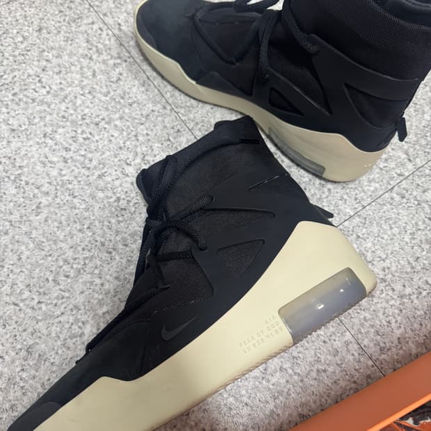 나이키 에어 피어오브갓 280사이즈 팝니다