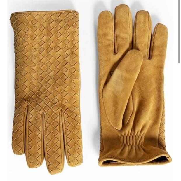 보테가 베네타 램스킨 스웨이드 장갑 머스타드