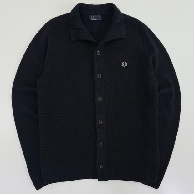 FredPerry  프레드페리 자수 네이비 버튼 니트 가디건