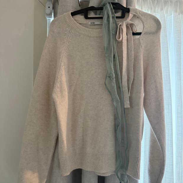 미쏘 리본 니트 (택제거 새상품)