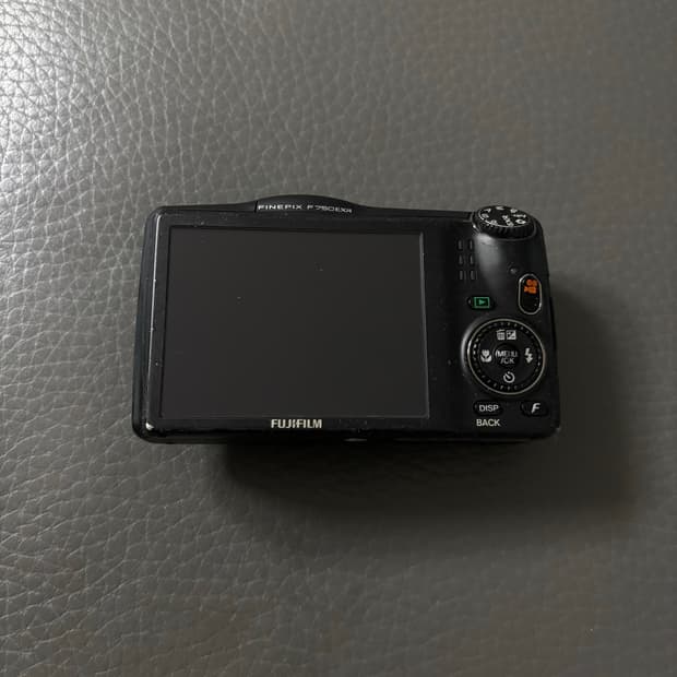 후지필름 FinePix F750 디지털카메라 디카