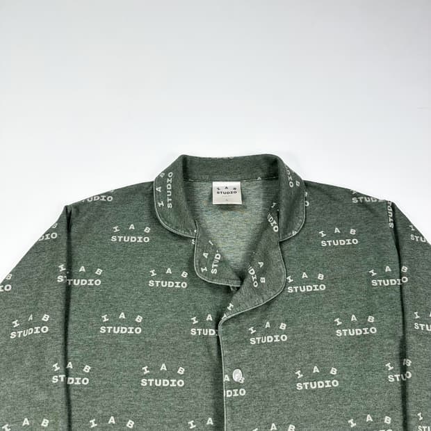 아이앱스튜디오 딥그린 파자마 긴팔티 (L)