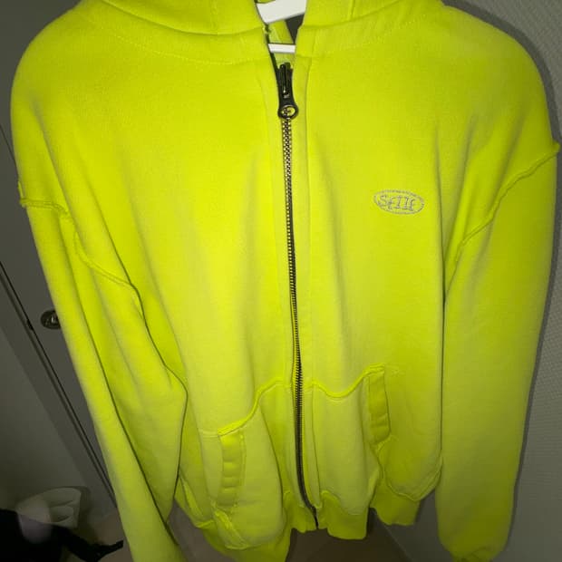 세이에 후드집업 네온그린 형광