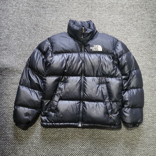여성 노스페이스 눕시 패딩 블랙 85사이즈 