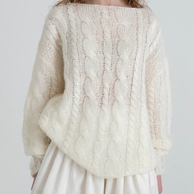 위드아웃썸머 시나몬 케이블 니트 아이보리