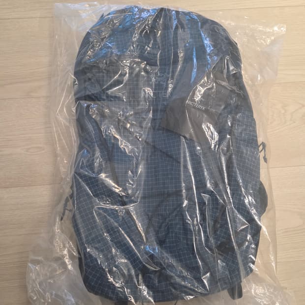 아크테릭스 에어리어스18 새상품 판매