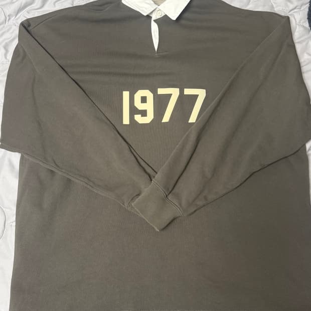 (상태 좋음 M) 에센셜 1977 헨리 럭비 롱슬리브 폴로 오프 블랙