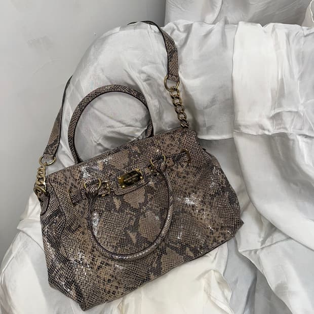 Michael Kors 마이클코어스 크로커다일 레더 숄더 크로스백