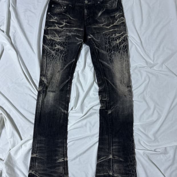 Tornado Mart Leopard Pattern Flared Jean