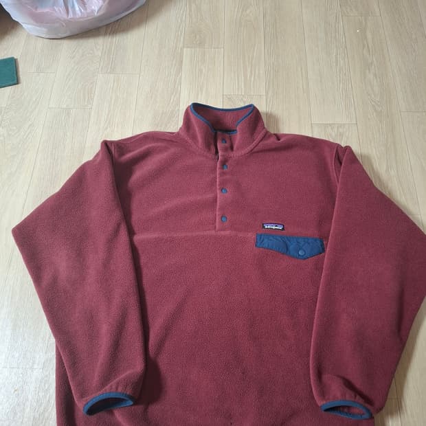 XL 파타고니아 신칠라 플리스 풀오버 버건디