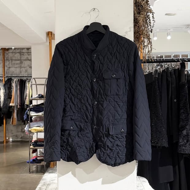 엠포리오 아르마니 네이비 패디드 퀄팅 버튼 자켓