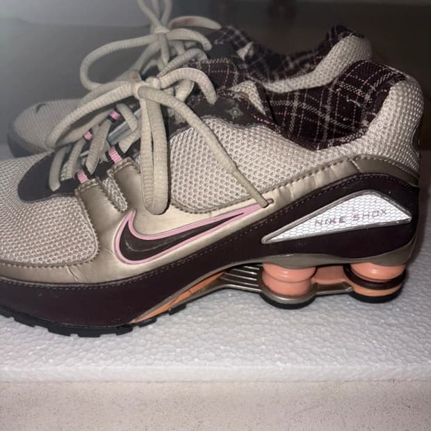 (빈티지) 나이키 샥스 운동화 브라운/핑크 240