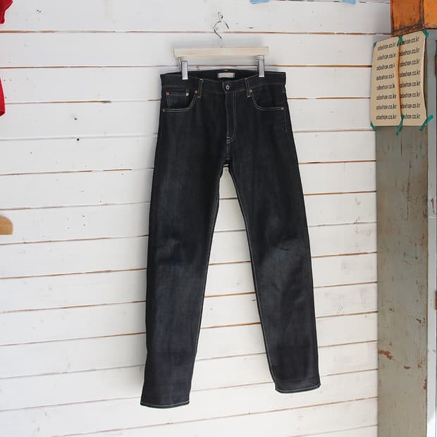 (착용컷) 유니클로 셀비지 진 (남성용 33.5)