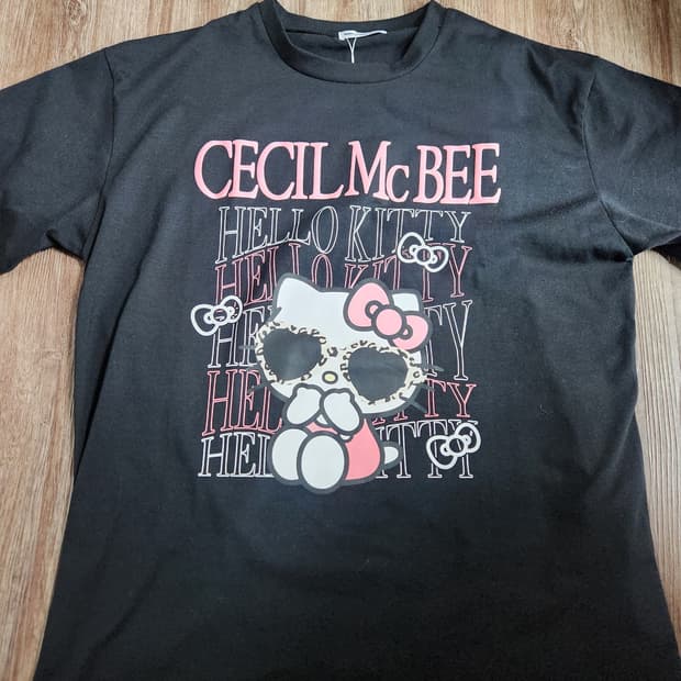 새상품) 세실맥비 키티 반팔