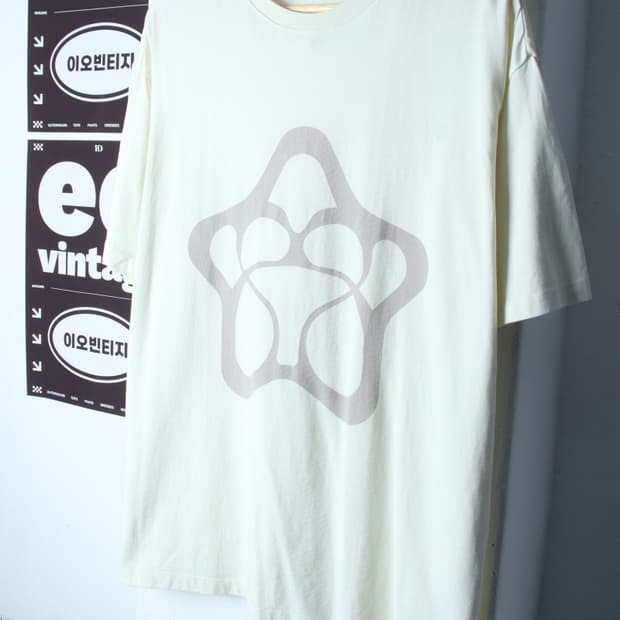 W(L-XL) 뚜오미오 반팔 티셔츠 그래픽 아이보리 스트릿-H35013