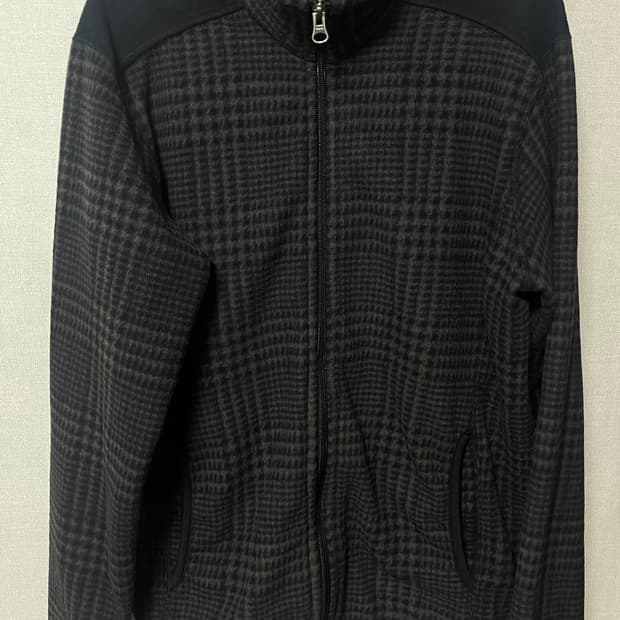 Uniqlo zip up (m)