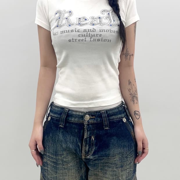 White Cubic lettering T-shirts