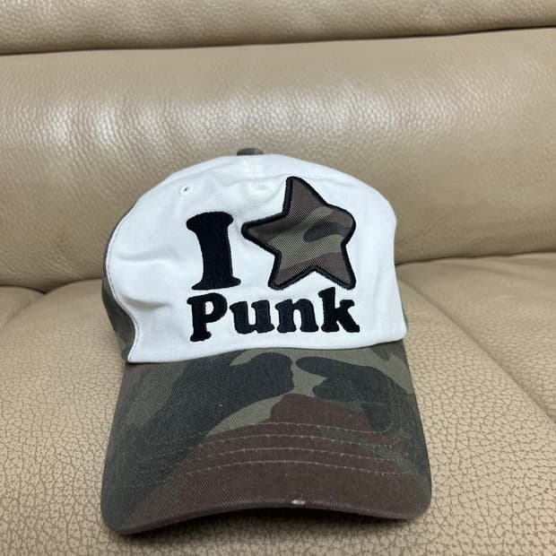 이스트쿤스트 I love punk cap