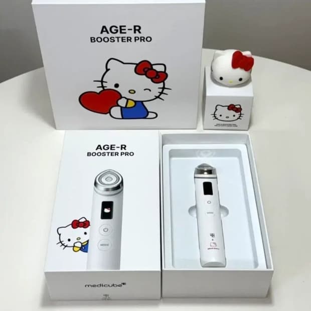 (한정판) 메디큐브 에이지알 부스터프로 헬로키티 콜라보
