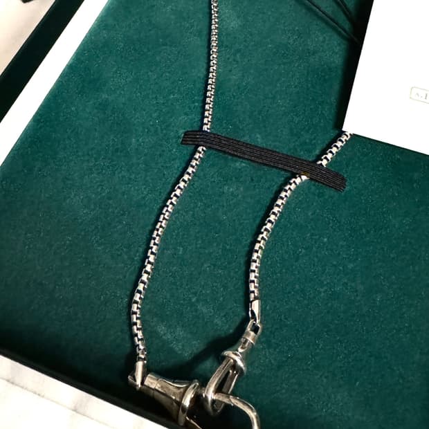 아프레쎄 도쿄 익스클루시브 키체인 2사이즈 팝니다