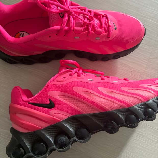 나이키 DN8 핑크(265)