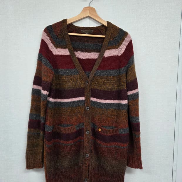 써스데이아일랜드  니트가디건