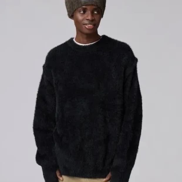 Gu 언더커버 샤기 크루넥 니트 스웨터 블랙 / L