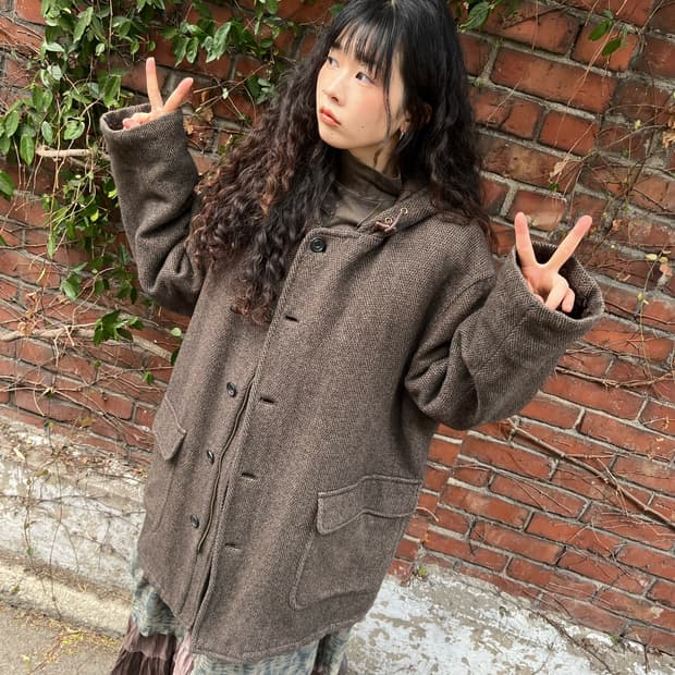 다크 브라운 오버 핏 후드 코트