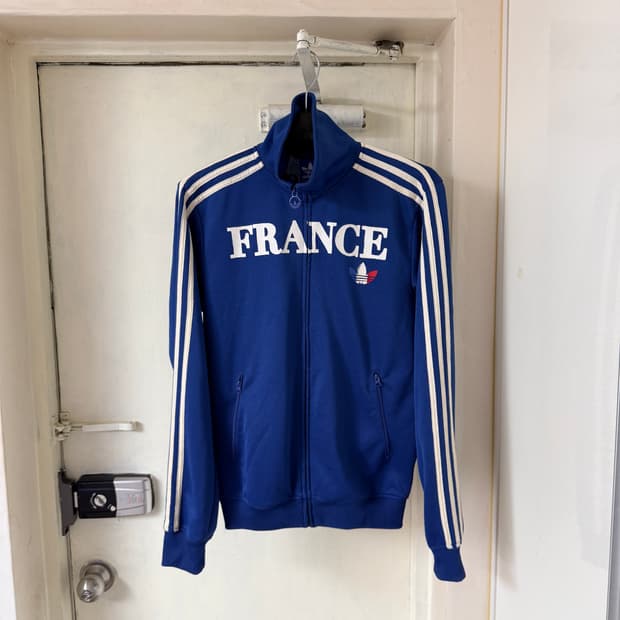 아디다스 트랙탑 프랑스
