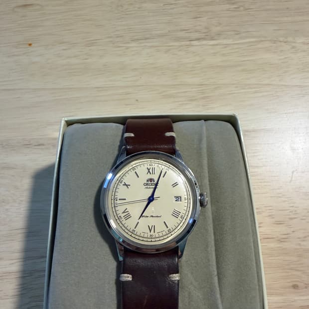 오리엔트 밤비노 크림다이얼 2세대 (40mm)