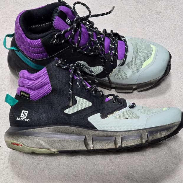 살로몬 프레딕트 하이크 미드 GTX 250사이즈