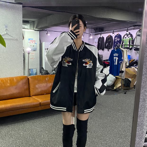 빈티지 풀 자수 블랙 스카잔 자켓 B2948