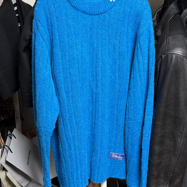 아더에러 니트 A2 사이즈 (100~105)