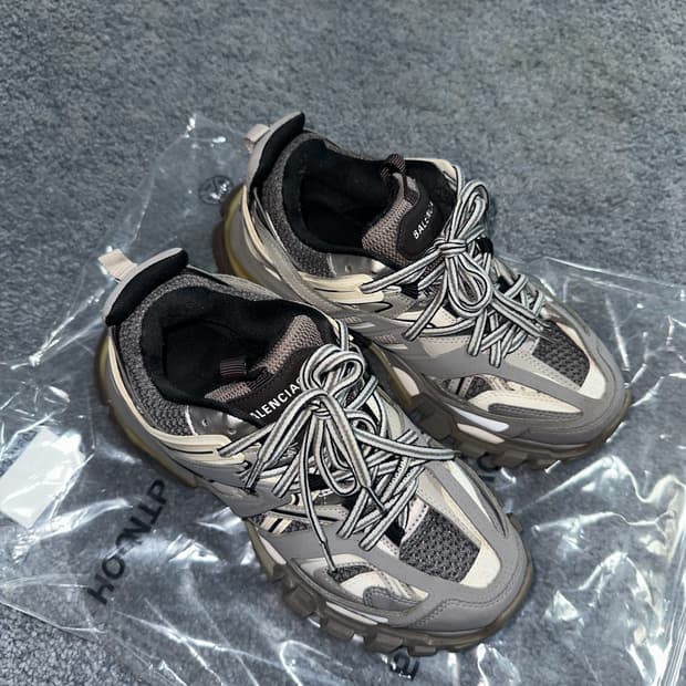 발렌시아가 트랙슈즈 화이트 그레이 37