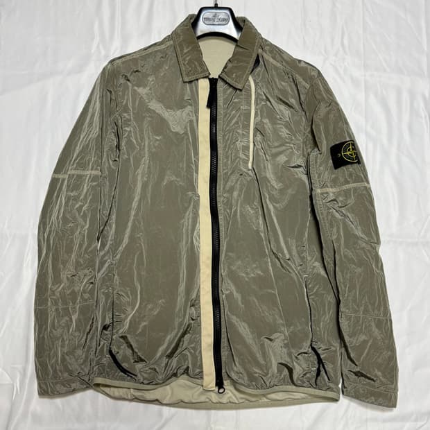 [L] 18FW 스톤아일랜드 나일론메탈 오버셔츠 베이지