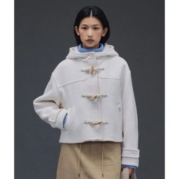 반택포) Lee 리 떡볶이 숏코트 | 코이세이오 허그유어스킨 쓰리타임즈