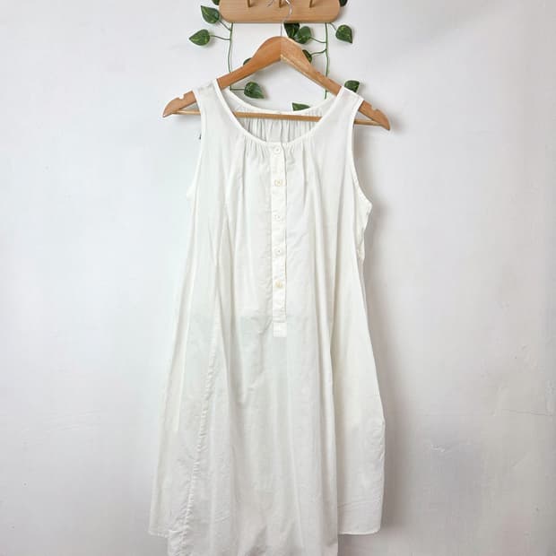 퓨어 민소매 원피스