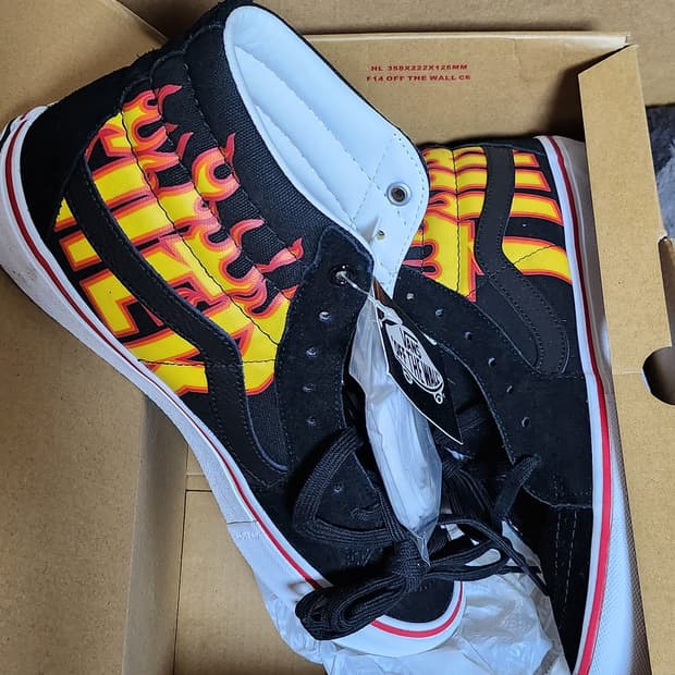 [275] 반스 쓰레셔 불꽃 스케이터 하이 THRASHER VN0A347