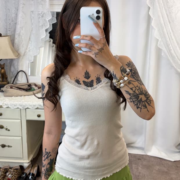 beige sleeveless