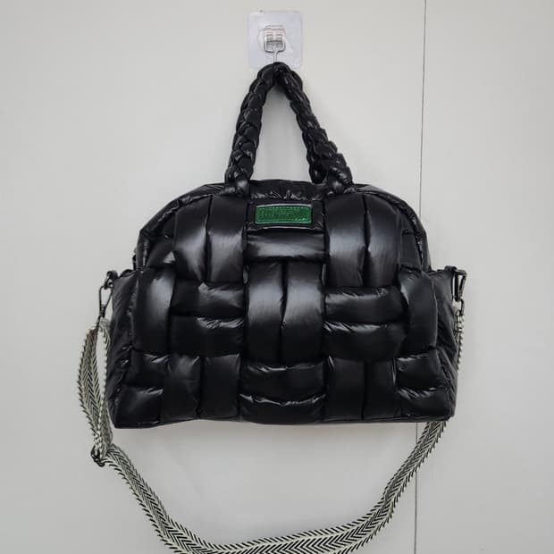 [BENETTON 베네통] 퀄팅 패딩토트백