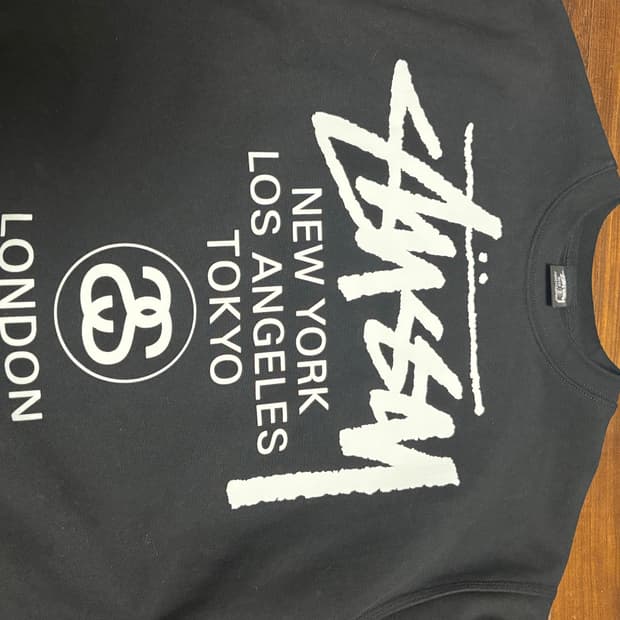 스투시 월드투어 크루넥 맨투맨 s사이즈 후드티