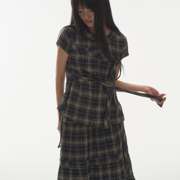 코이세이오 보우 블라우스 + 셔링 미디 스커트 셋업 판매