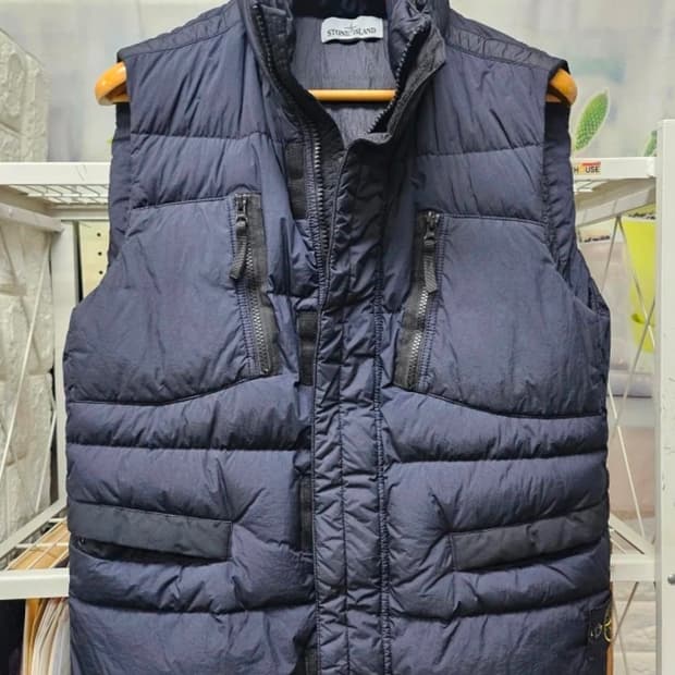 스톤아일랜드 크링클랩스 패딩조끼 와펜 다운베스트 XL
