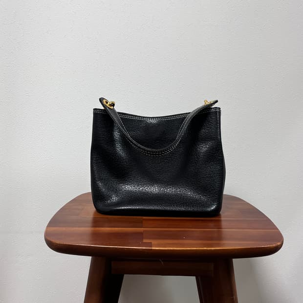 Dakota 숄더백 일본 가죽전문 브랜드